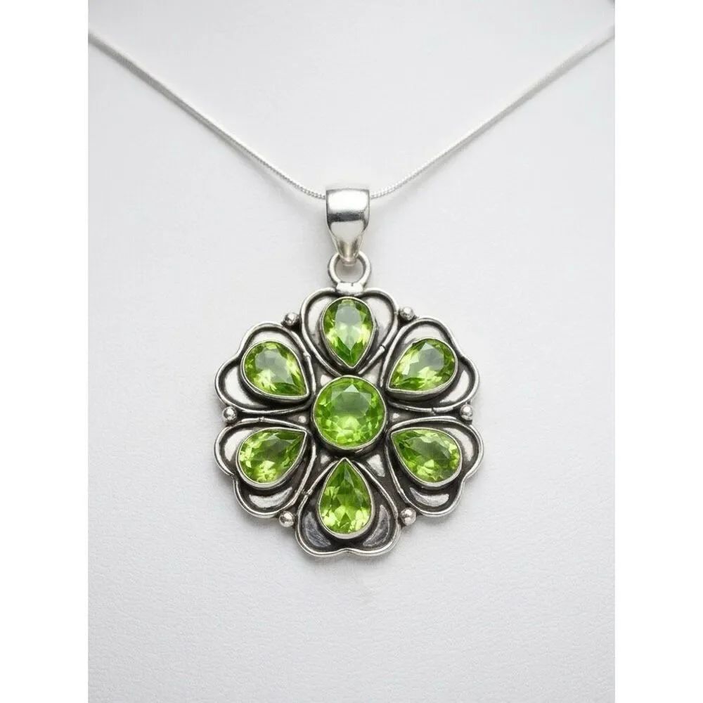 Peridot CZ Heart Flower Pendant Necklace Silver Artisan Boho Lucky Jewelry New